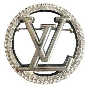 Louis Vuitton Silver Circle LV Monogram Crystal Brooch (LVXX014)